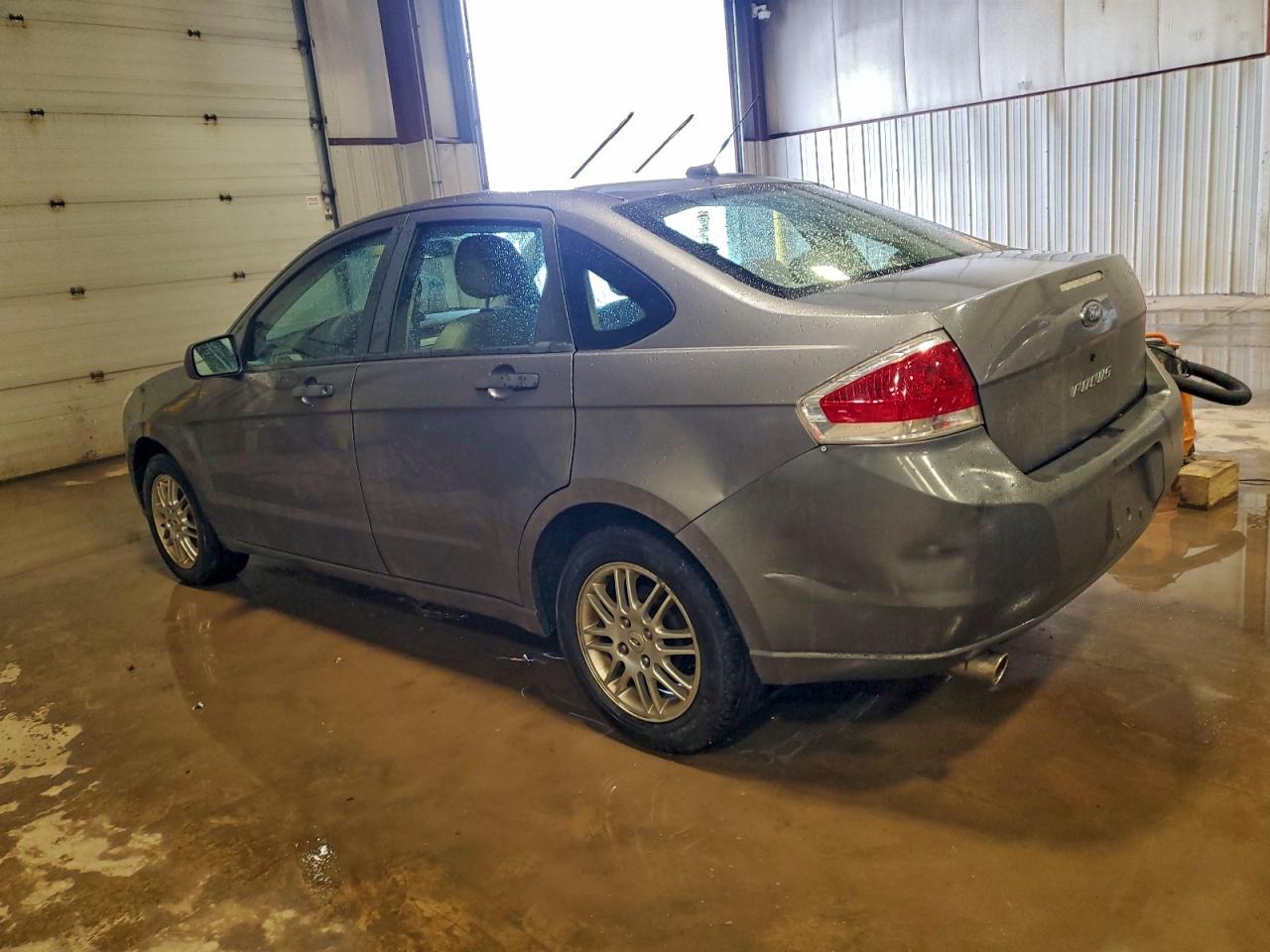 2009 FORD FOCUS S photo 2