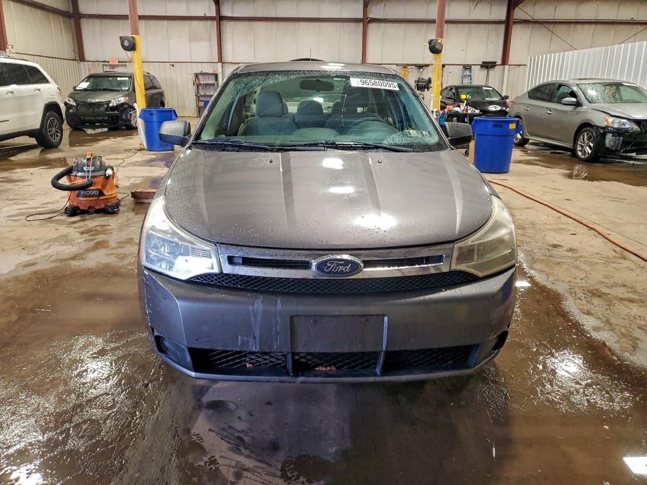 2009 FORD FOCUS S photo 5