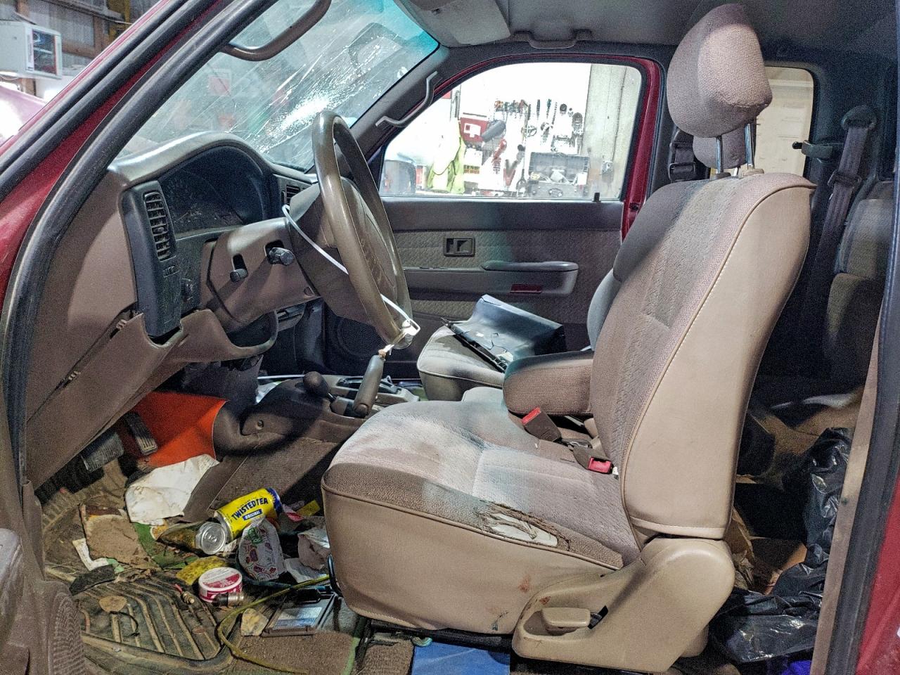 1996 TOYOTA TACOMA XTRACAB photo 7