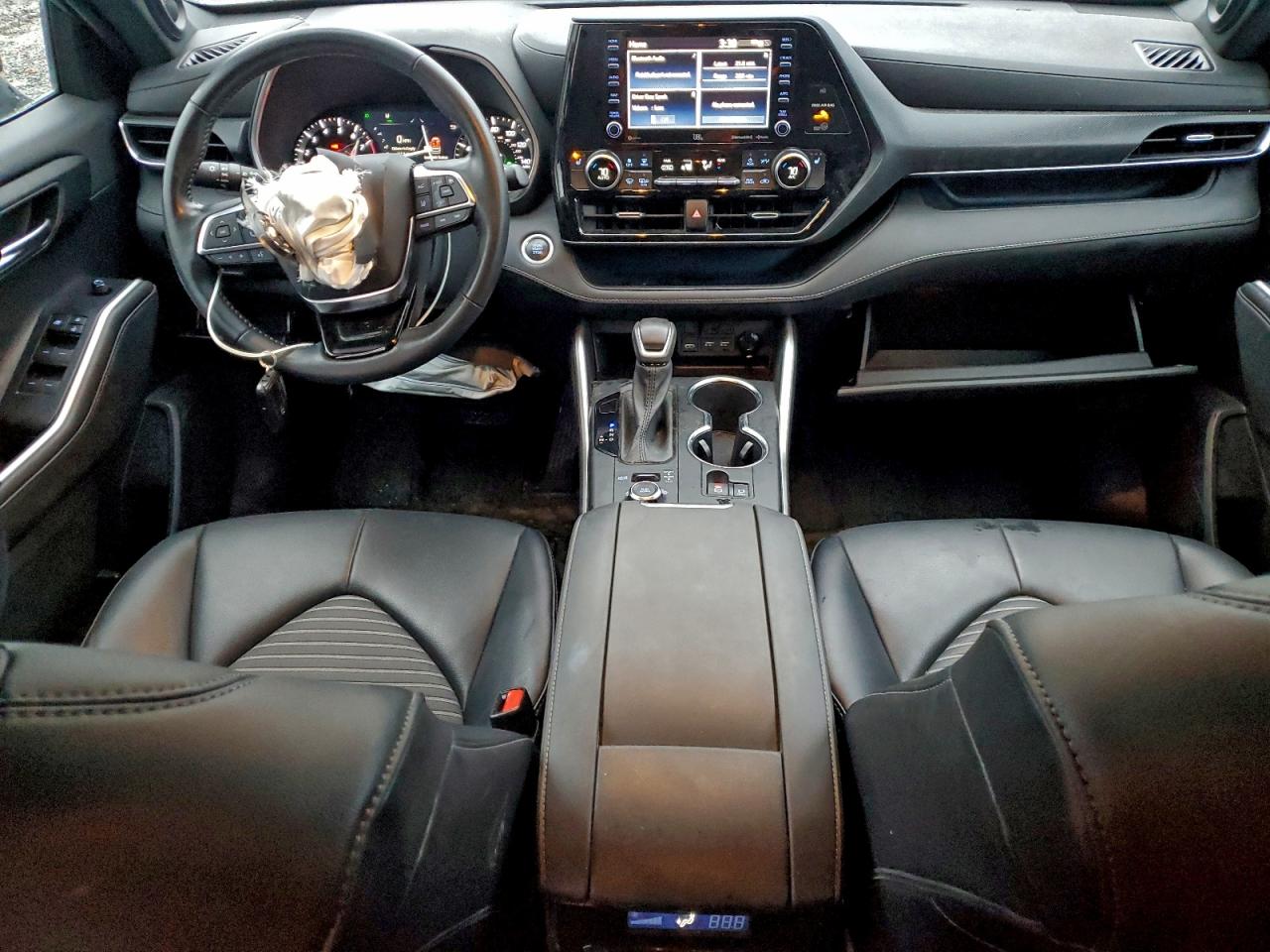 2021 TOYOTA HIGHLANDER XSE photo 8