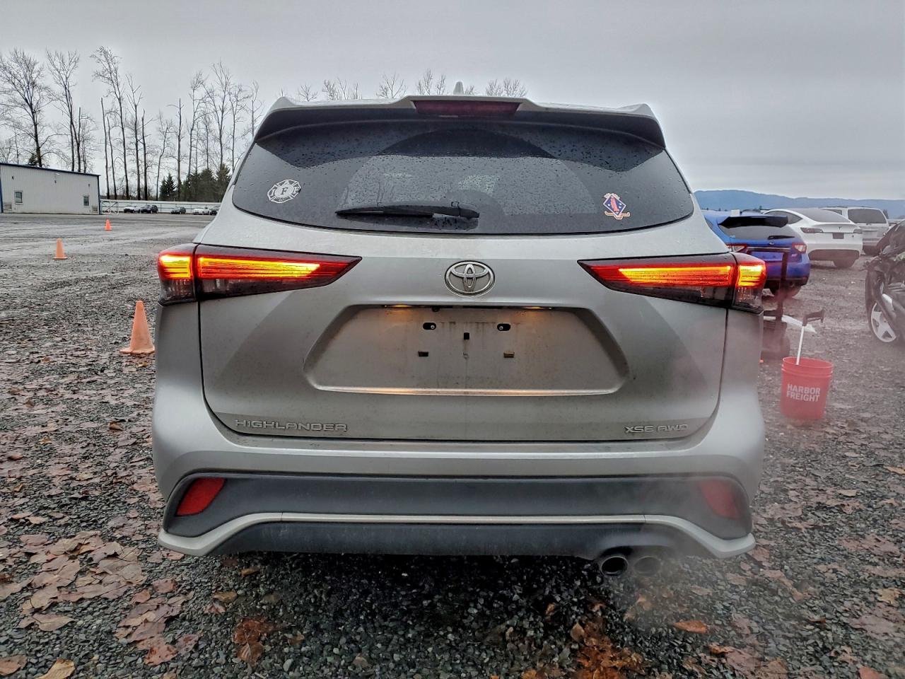2021 TOYOTA HIGHLANDER XSE photo 6