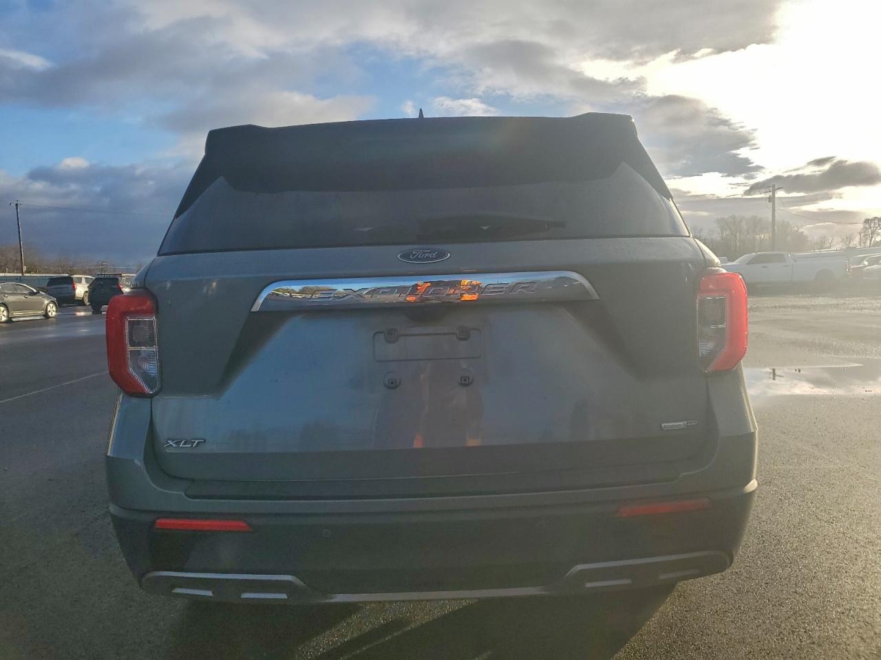 2020 FORD EXPLORER XLT photo 6
