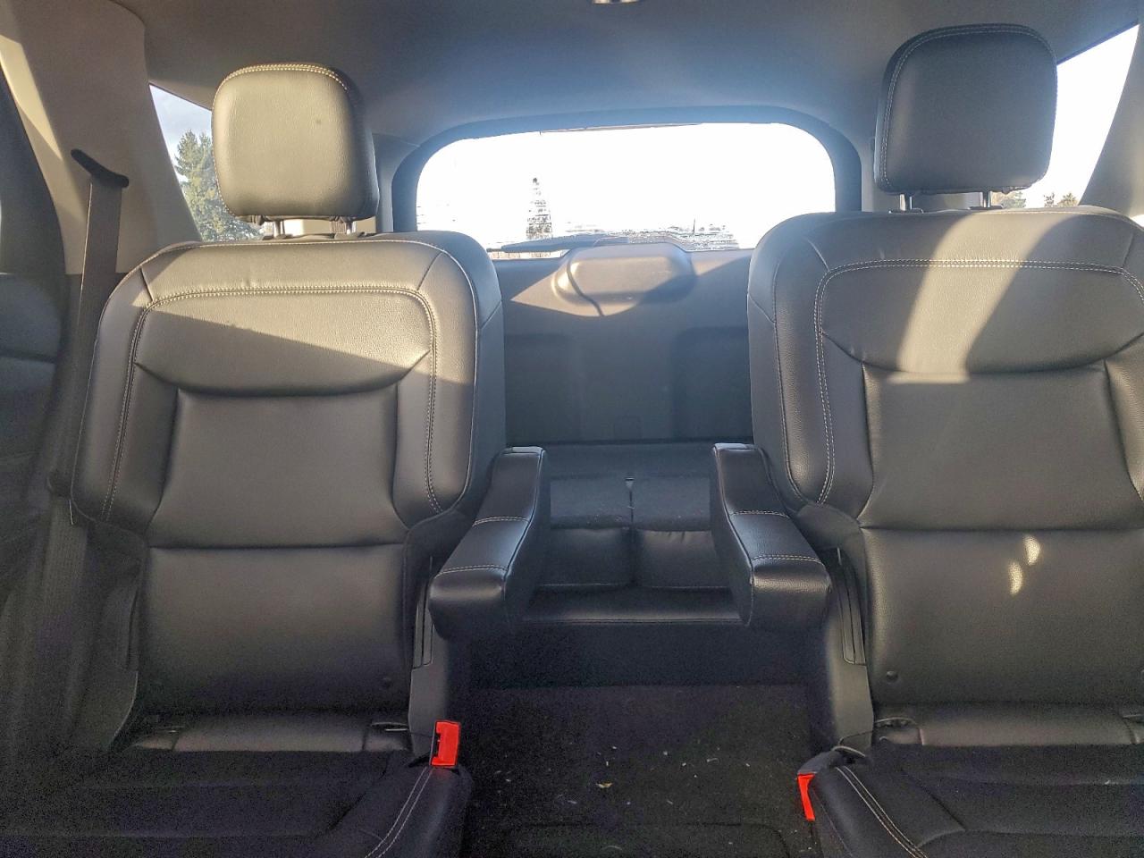 2020 FORD EXPLORER XLT photo 10