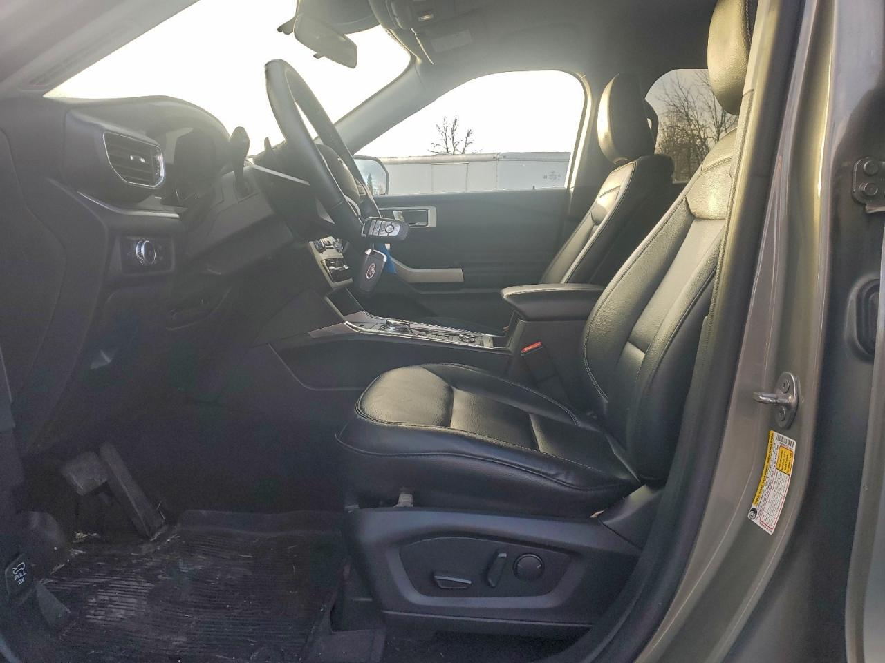 2020 FORD EXPLORER XLT photo 7