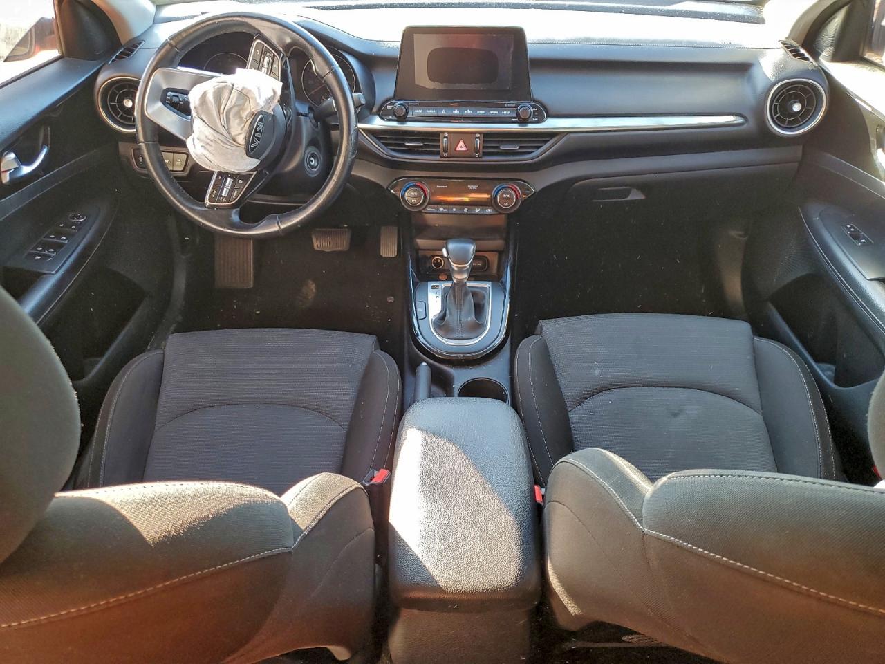 2019 KIA FORTE GT LINE photo 8