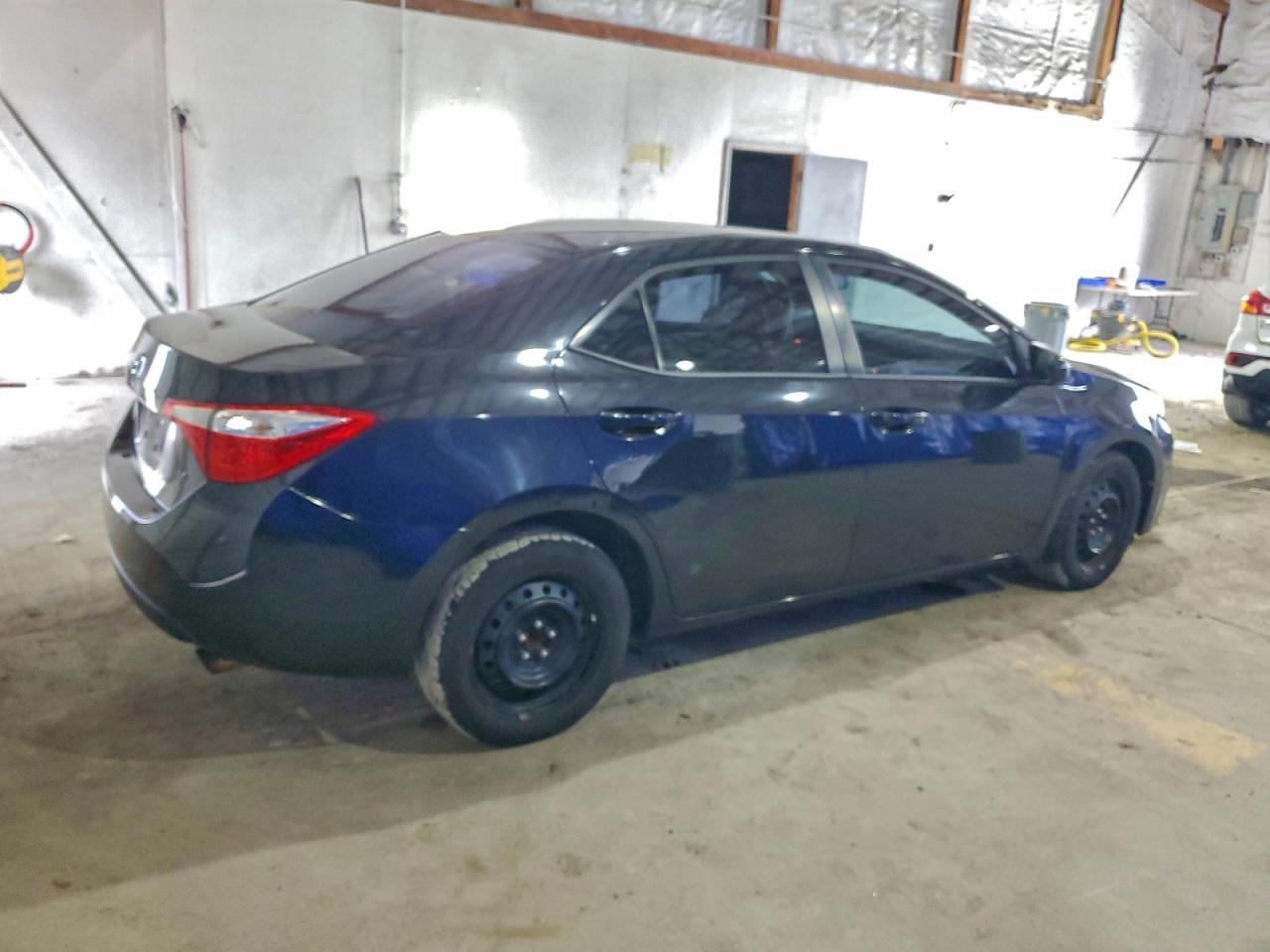 2014 TOYOTA COROLLA L photo 3
