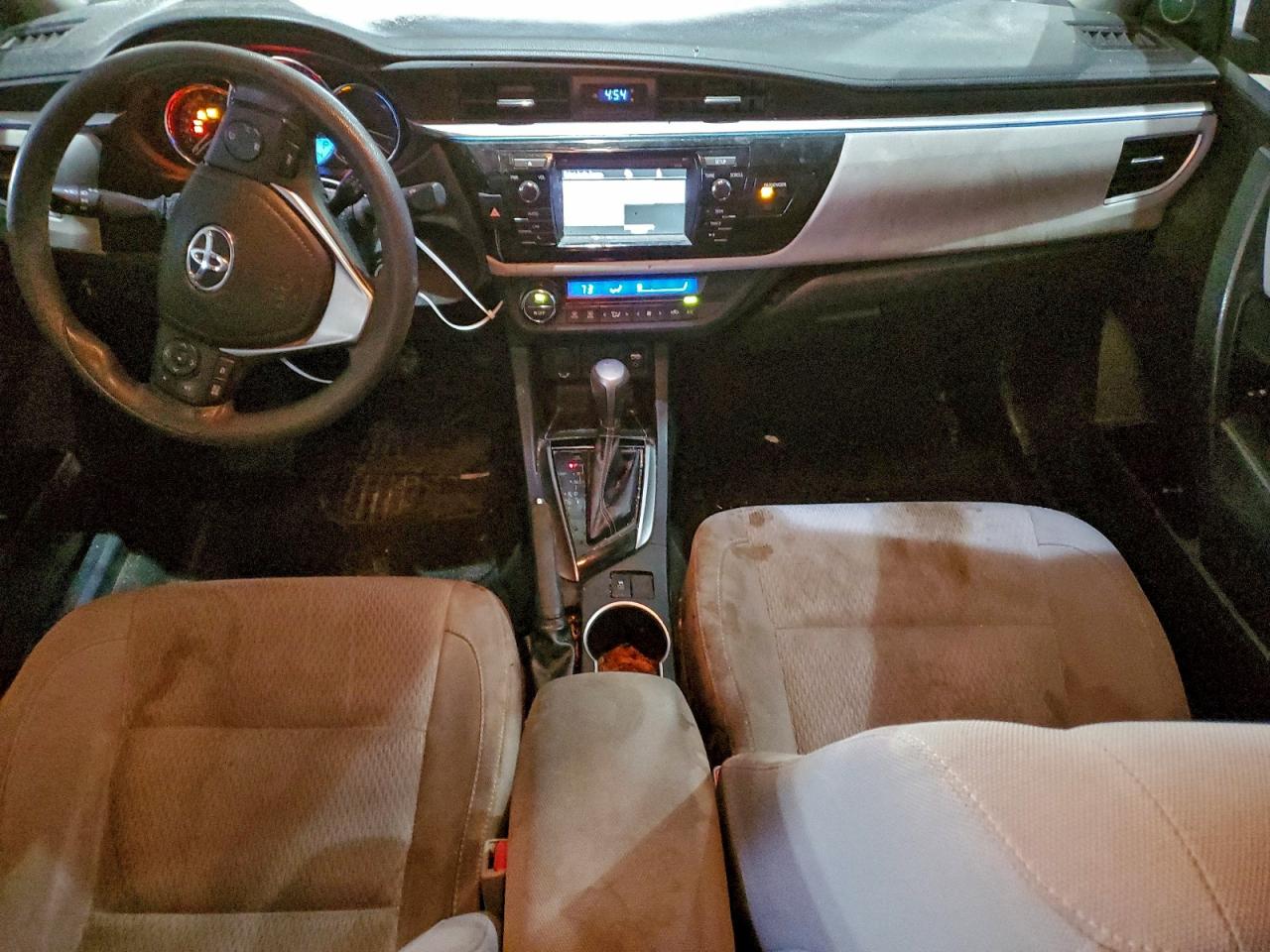2014 TOYOTA COROLLA L photo 8