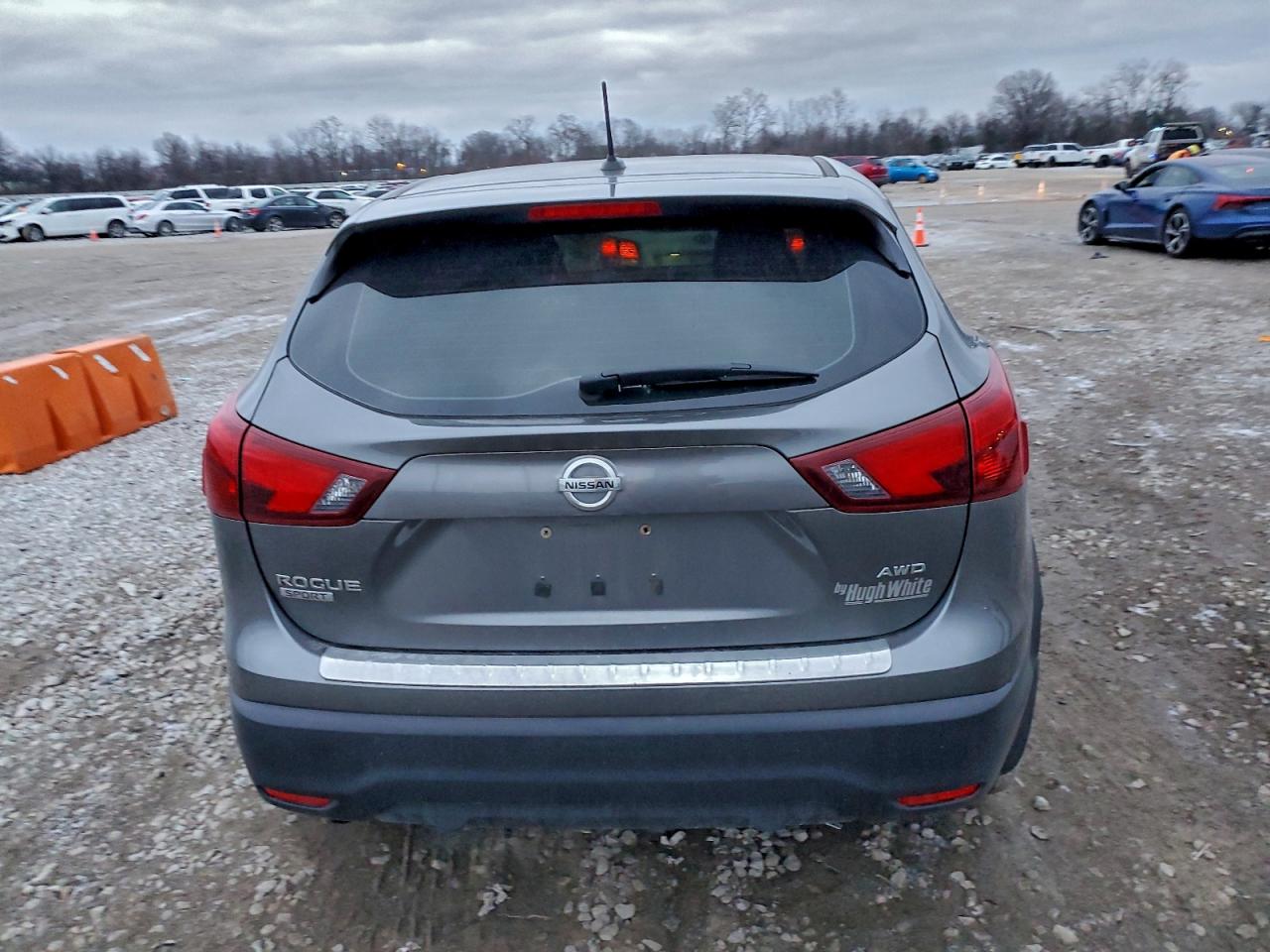 2018 NISSAN ROGUE SPORT S photo 6
