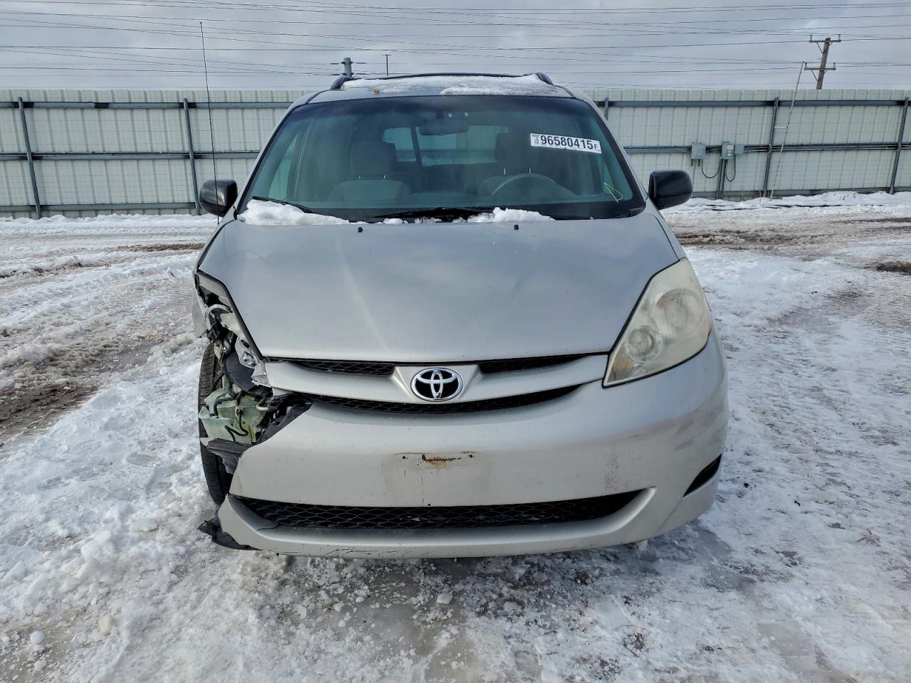 2007 TOYOTA SIENNA CE photo 5