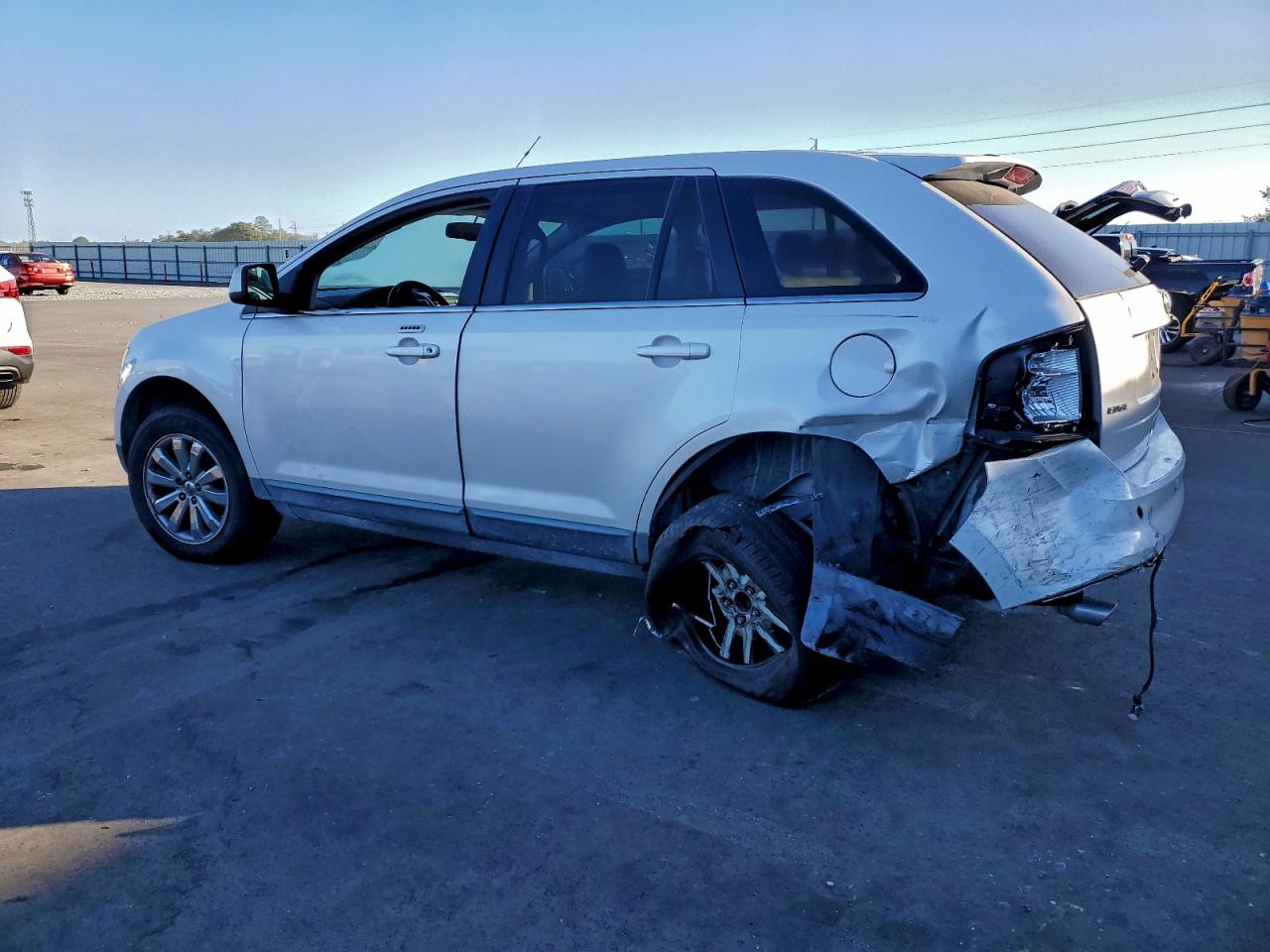 2010 FORD EDGE LIMITED photo 2