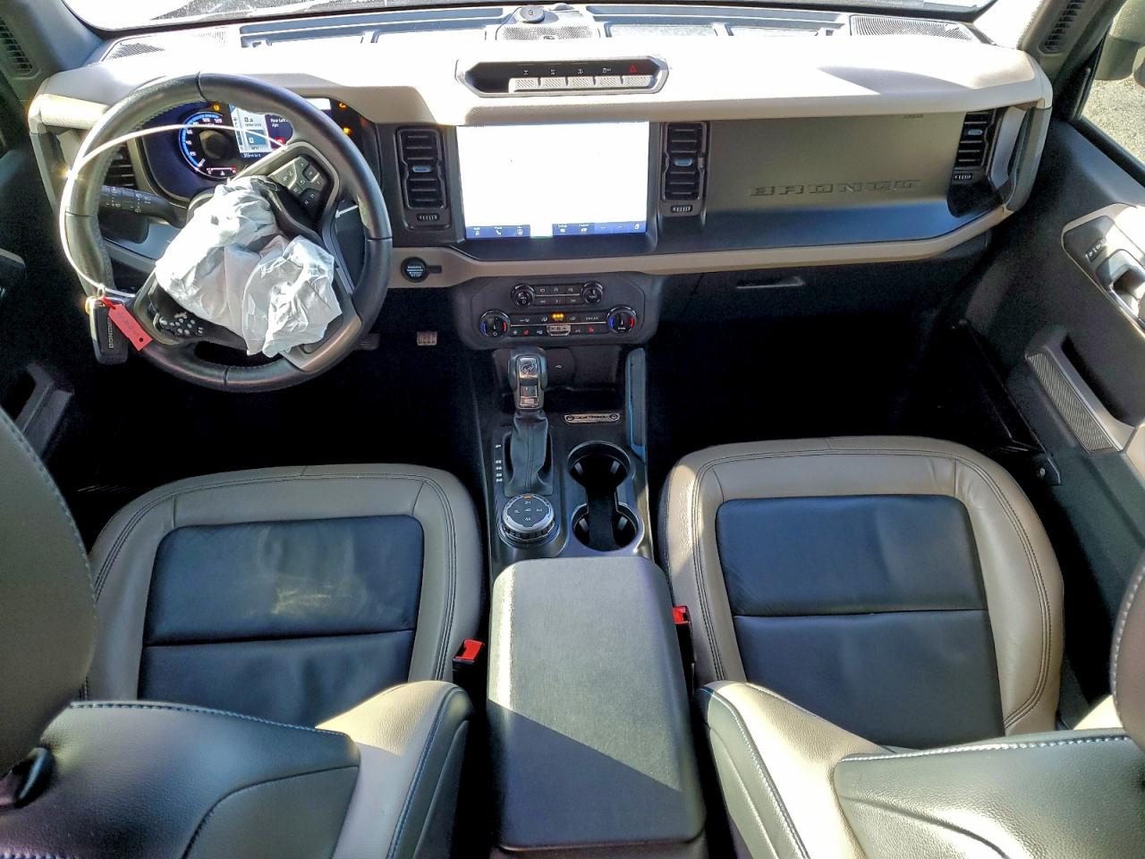 2022 FORD BRONCO BASE photo 8