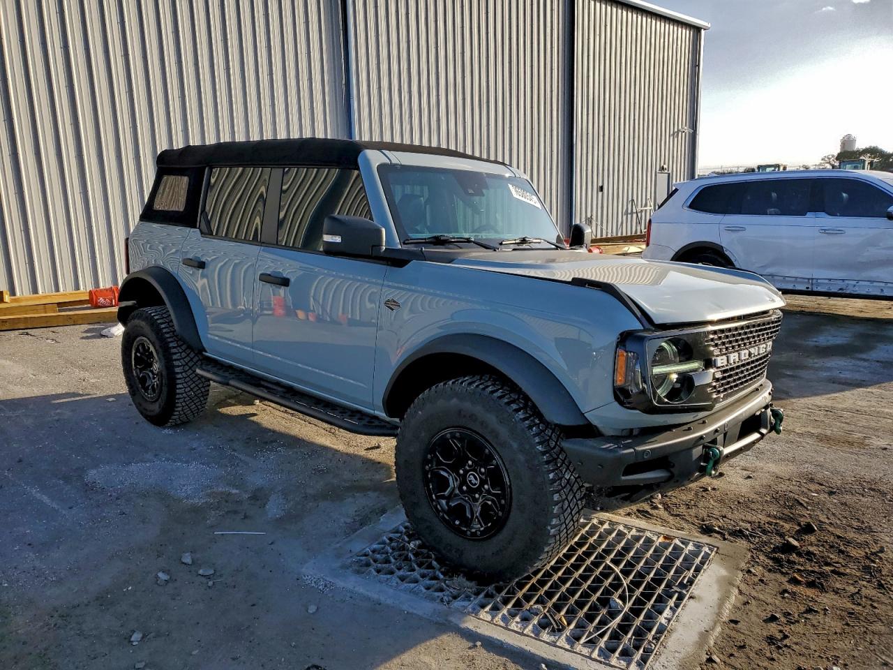 2022 FORD BRONCO BASE photo 4