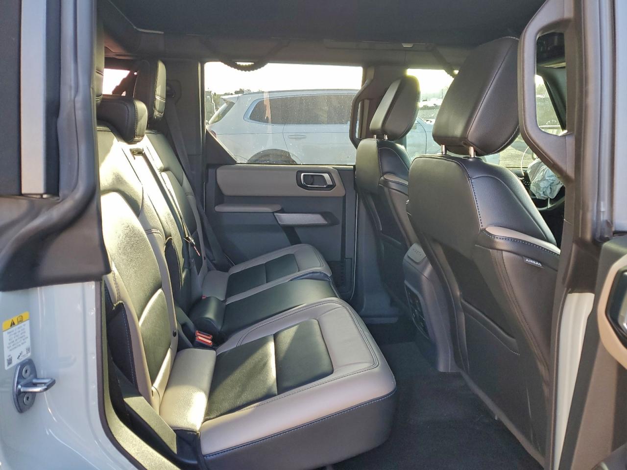 2022 FORD BRONCO BASE photo 11