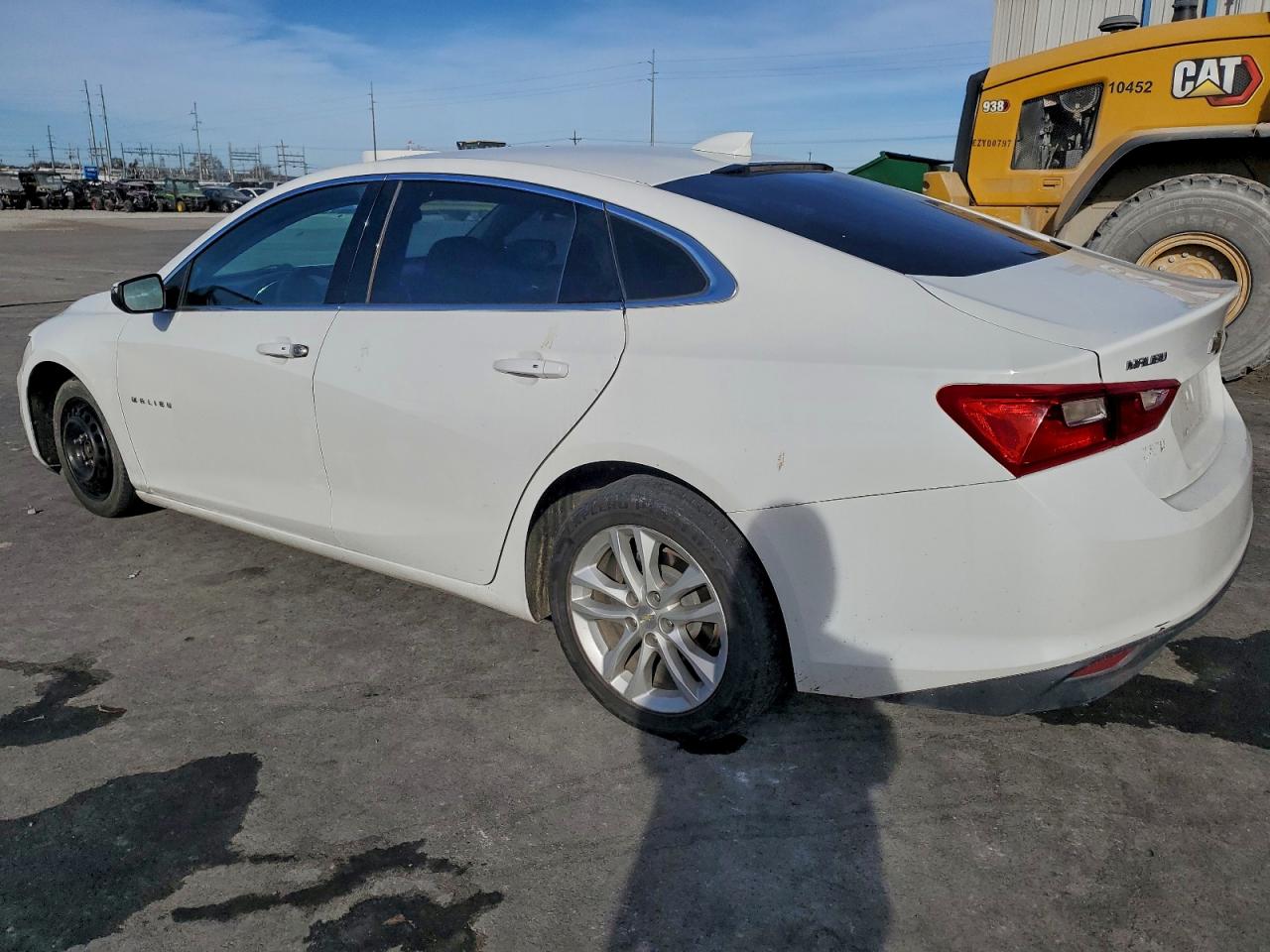 2016 CHEVROLET MALIBU LT photo 2