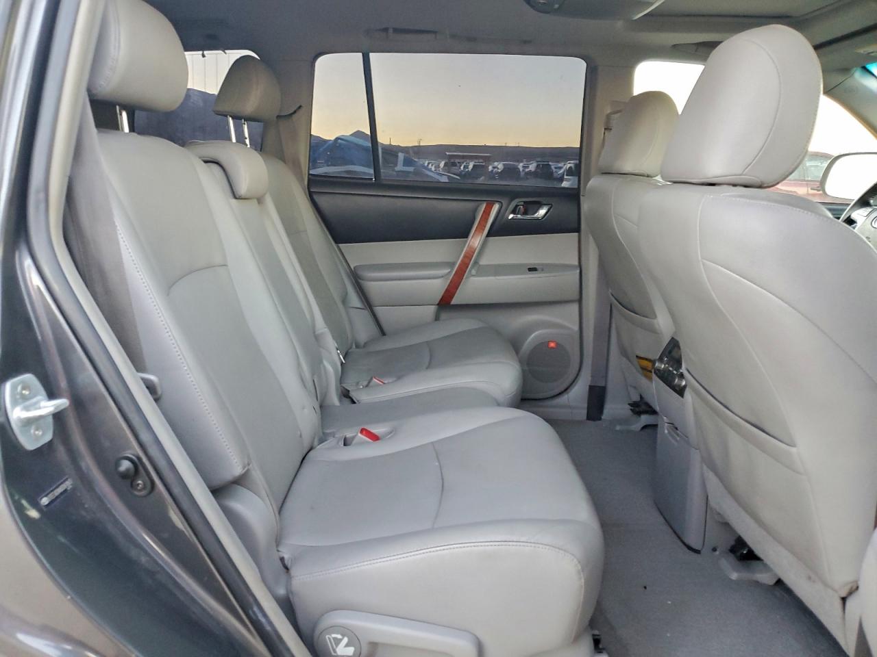 2008 TOYOTA HIGHLANDER LIMITED photo 10