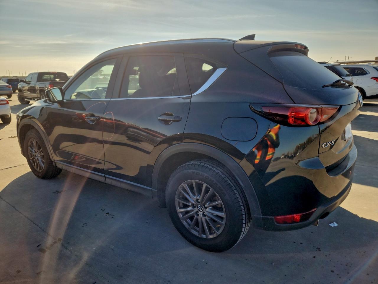 2020 MAZDA CX-5 TOURING photo 2