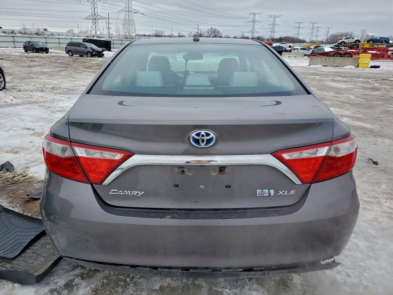2016 TOYOTA CAMRY HYBRID photo 6