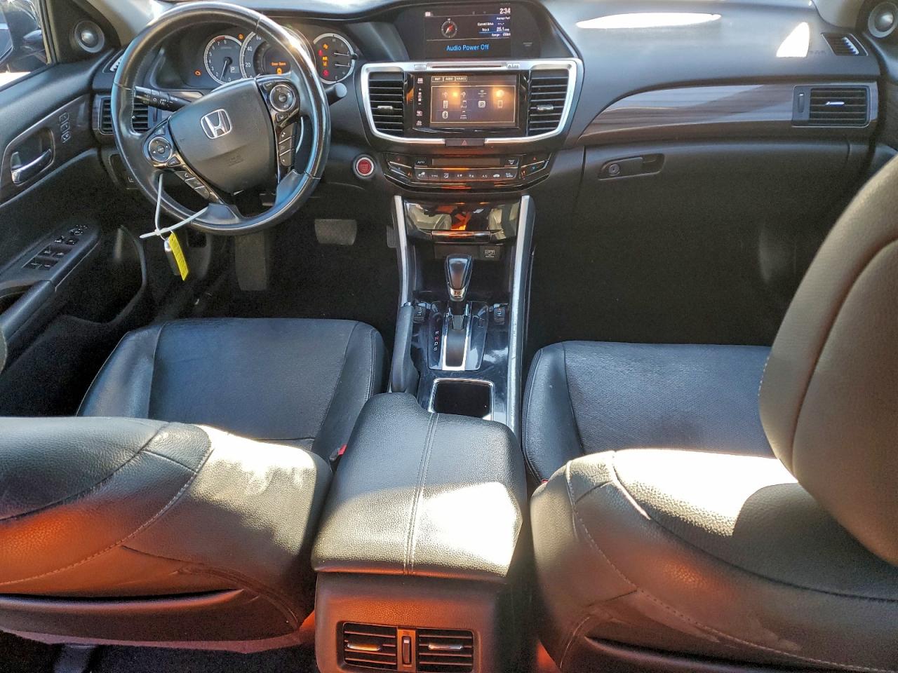 2017 HONDA ACCORD TOURING photo 8