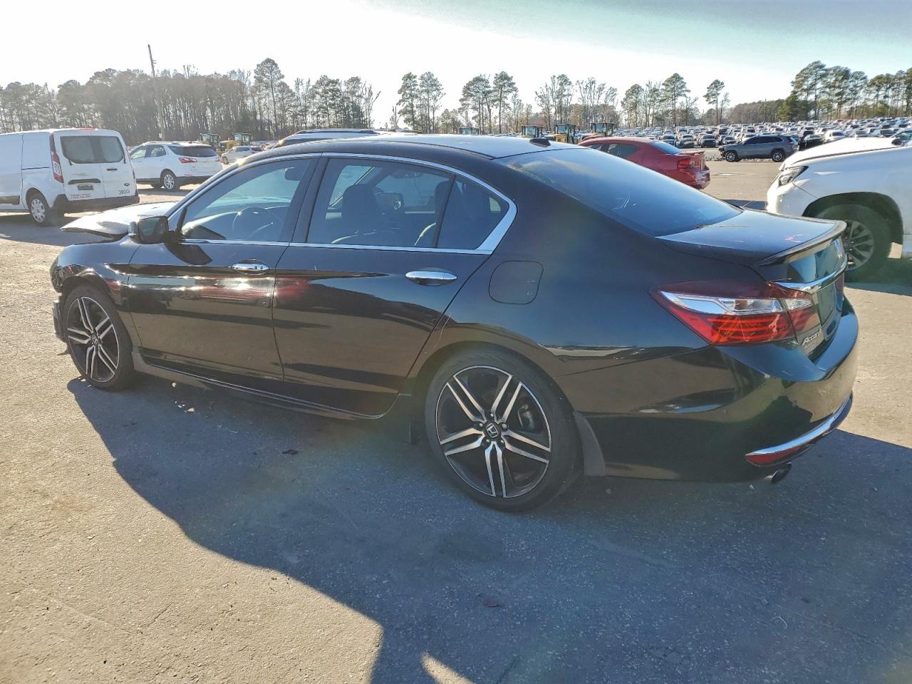 2017 HONDA ACCORD TOURING photo 2