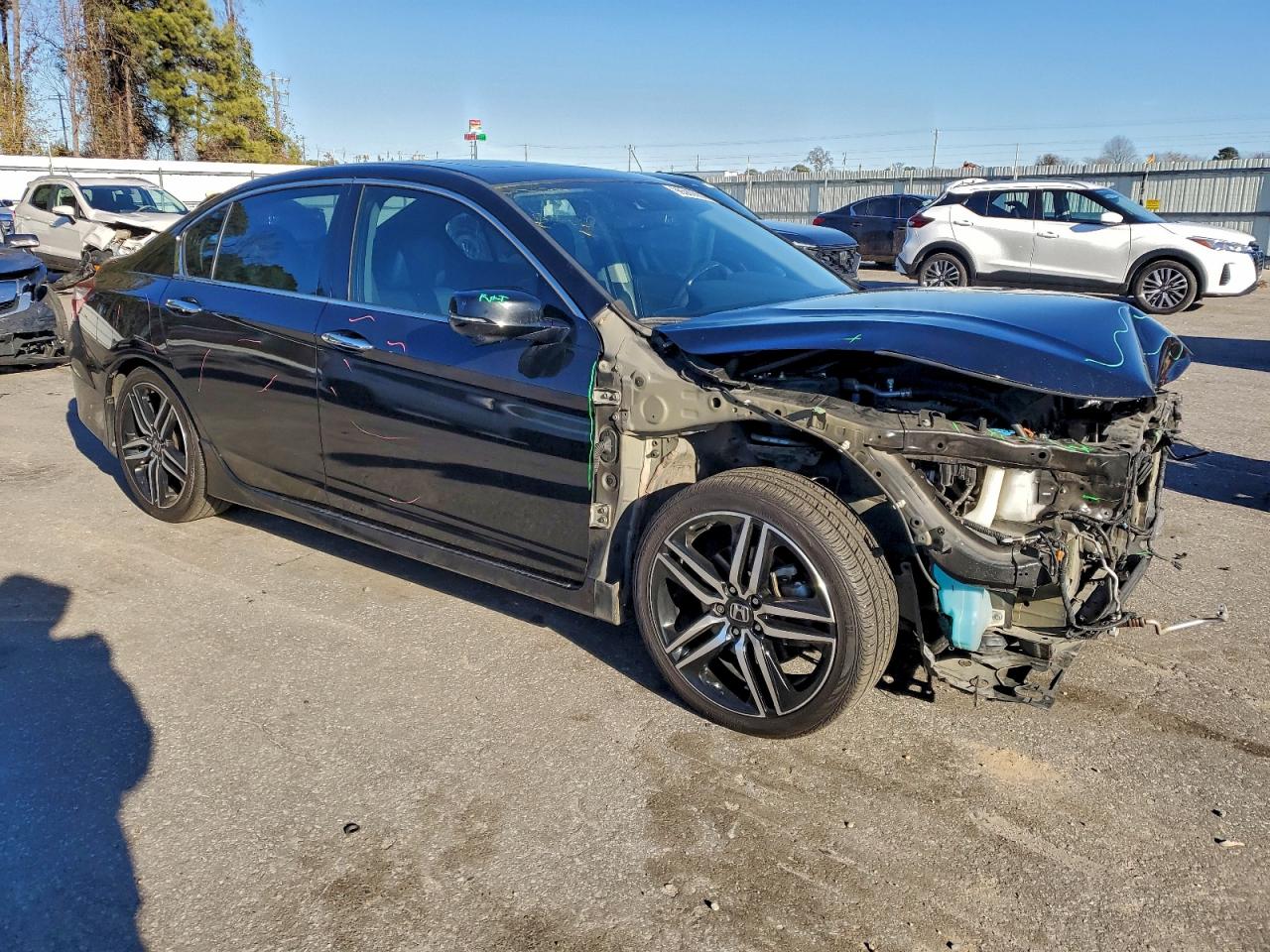 2017 HONDA ACCORD TOURING photo 4