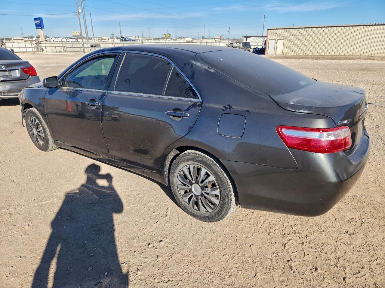 2009 TOYOTA CAMRY BASE photo 2