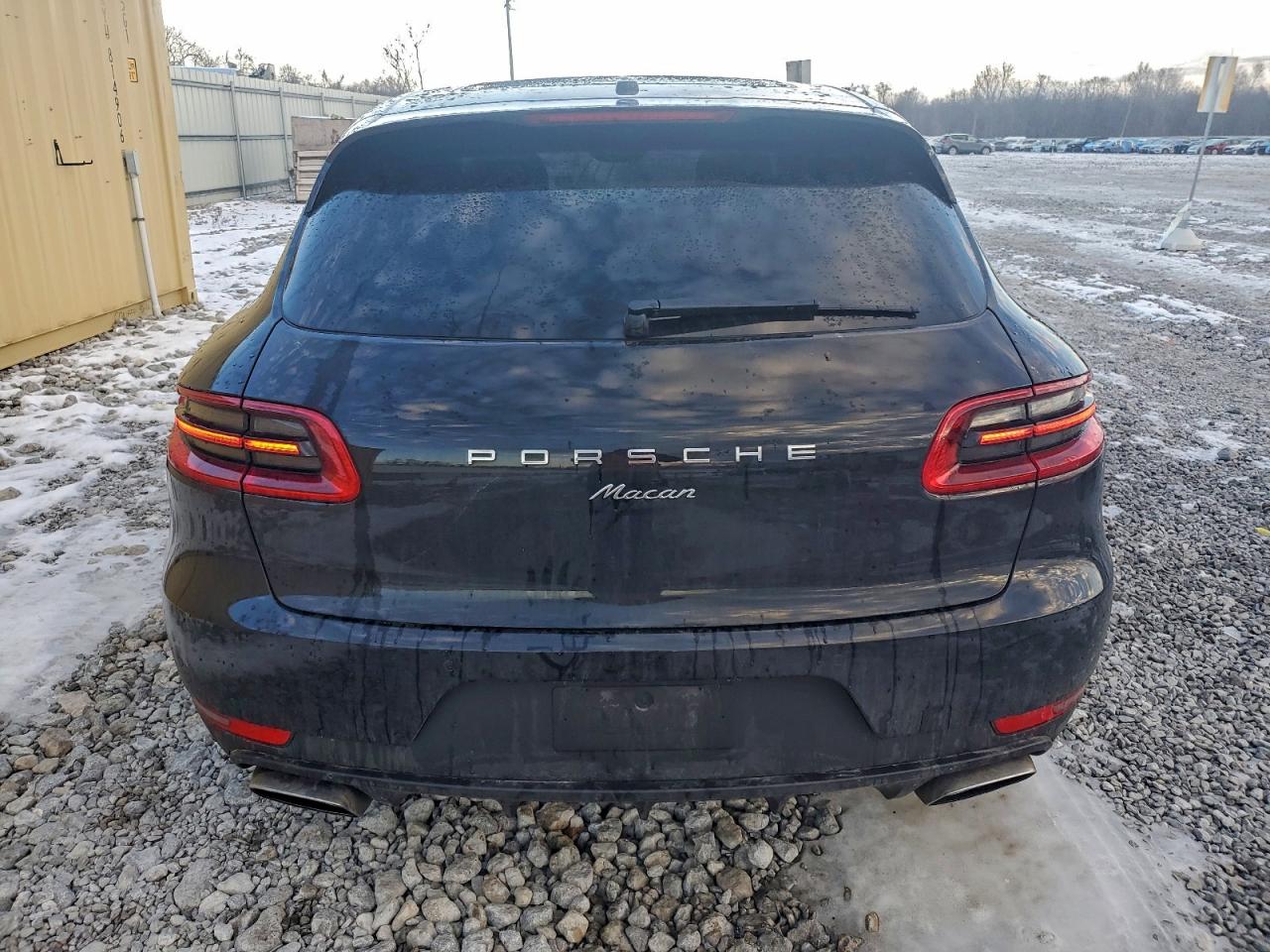 2017 PORSCHE MACAN photo 6