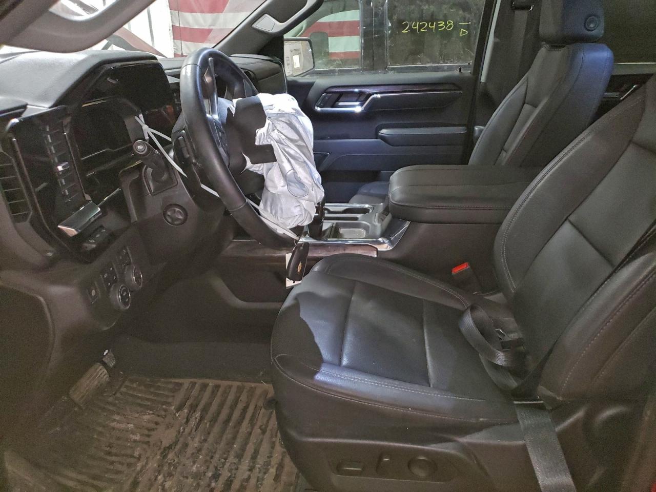 2023 CHEVROLET SILVERADO K1500 LTZ photo 7