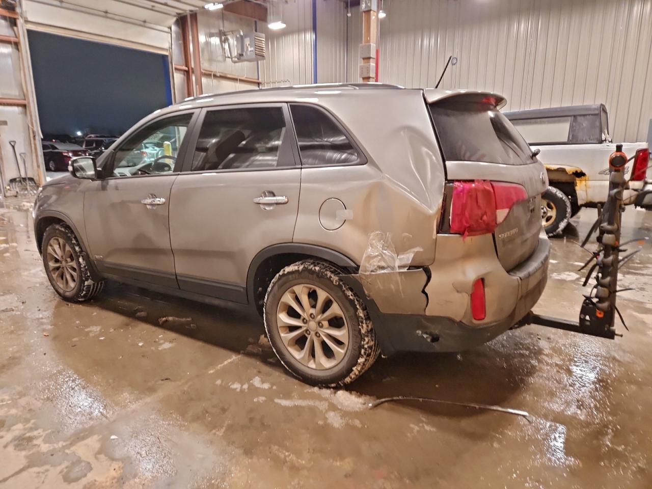 2014 KIA SORENTO EX photo 2