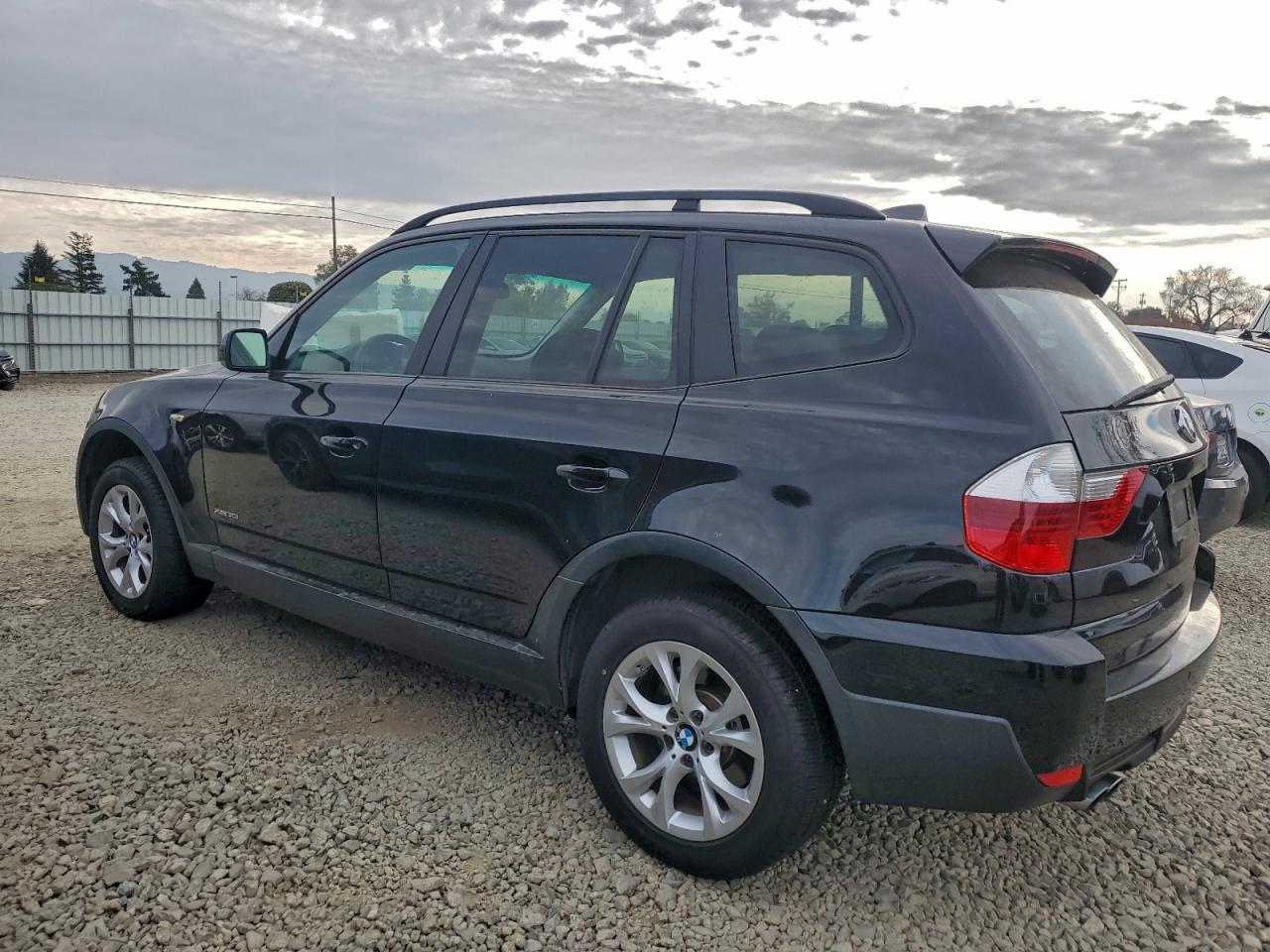 2009 BMW X3 XDRIVE30I photo 2