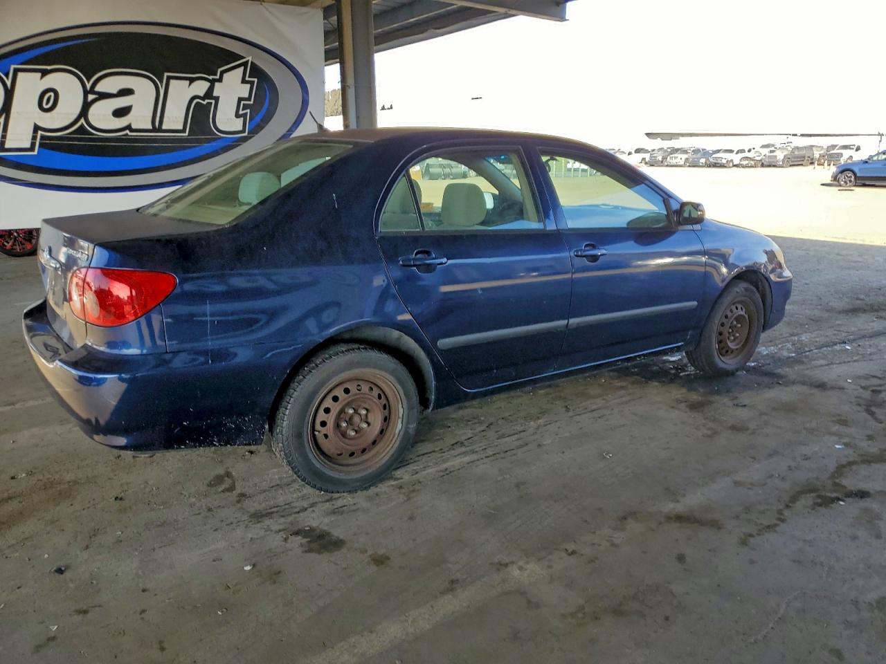 2005 TOYOTA COROLLA CE photo 3
