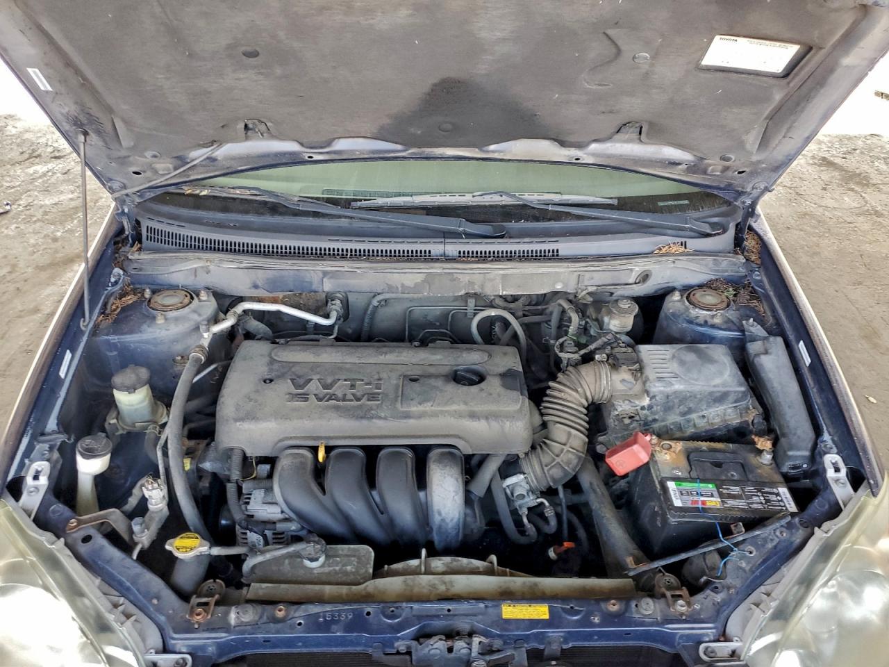 2005 TOYOTA COROLLA CE photo 11