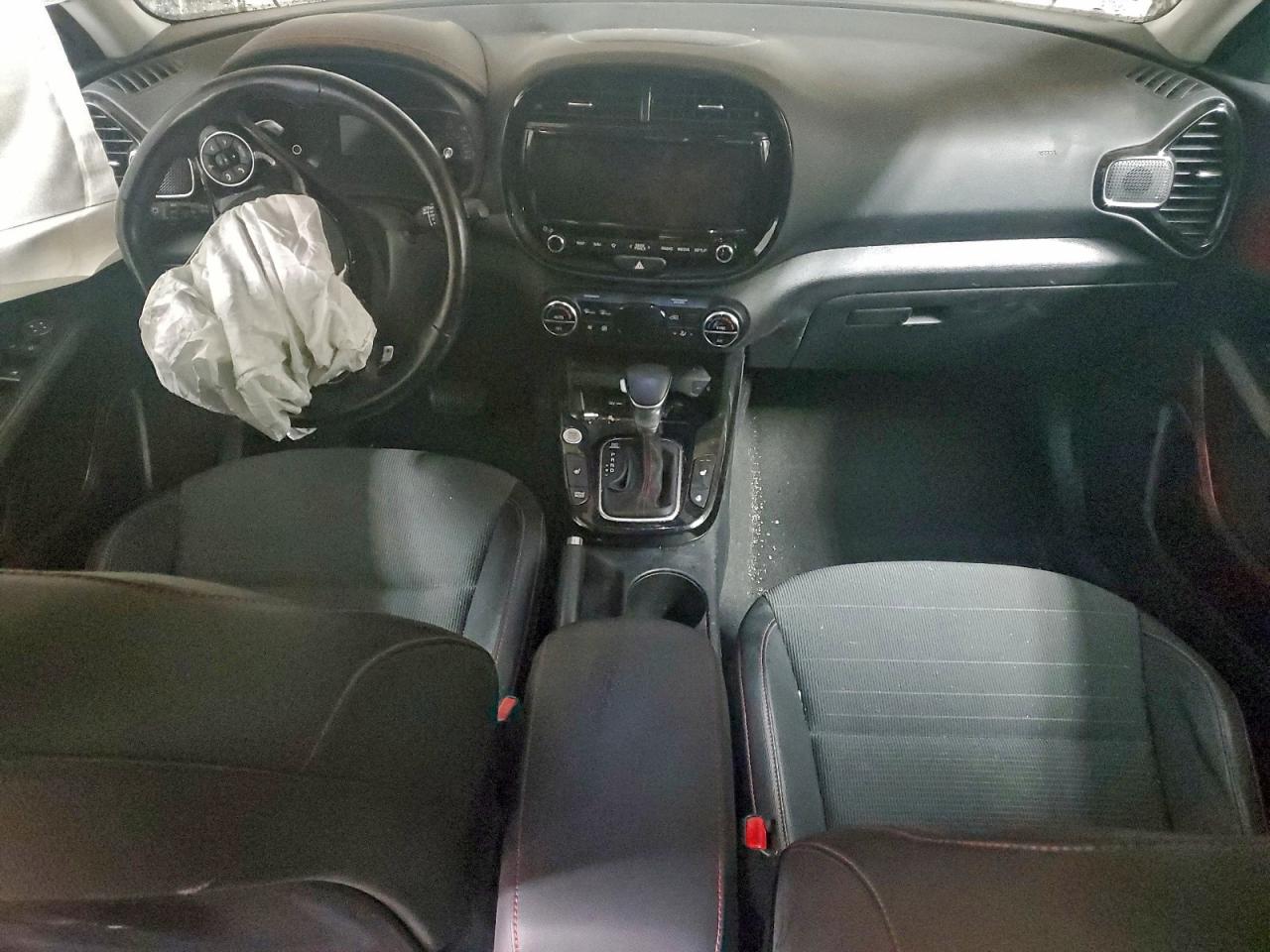 2020 KIA SOUL GT-LINE TURBO photo 8