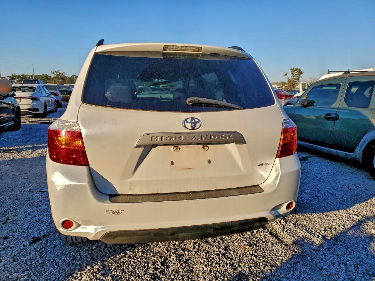 2010 TOYOTA HIGHLANDER photo 6