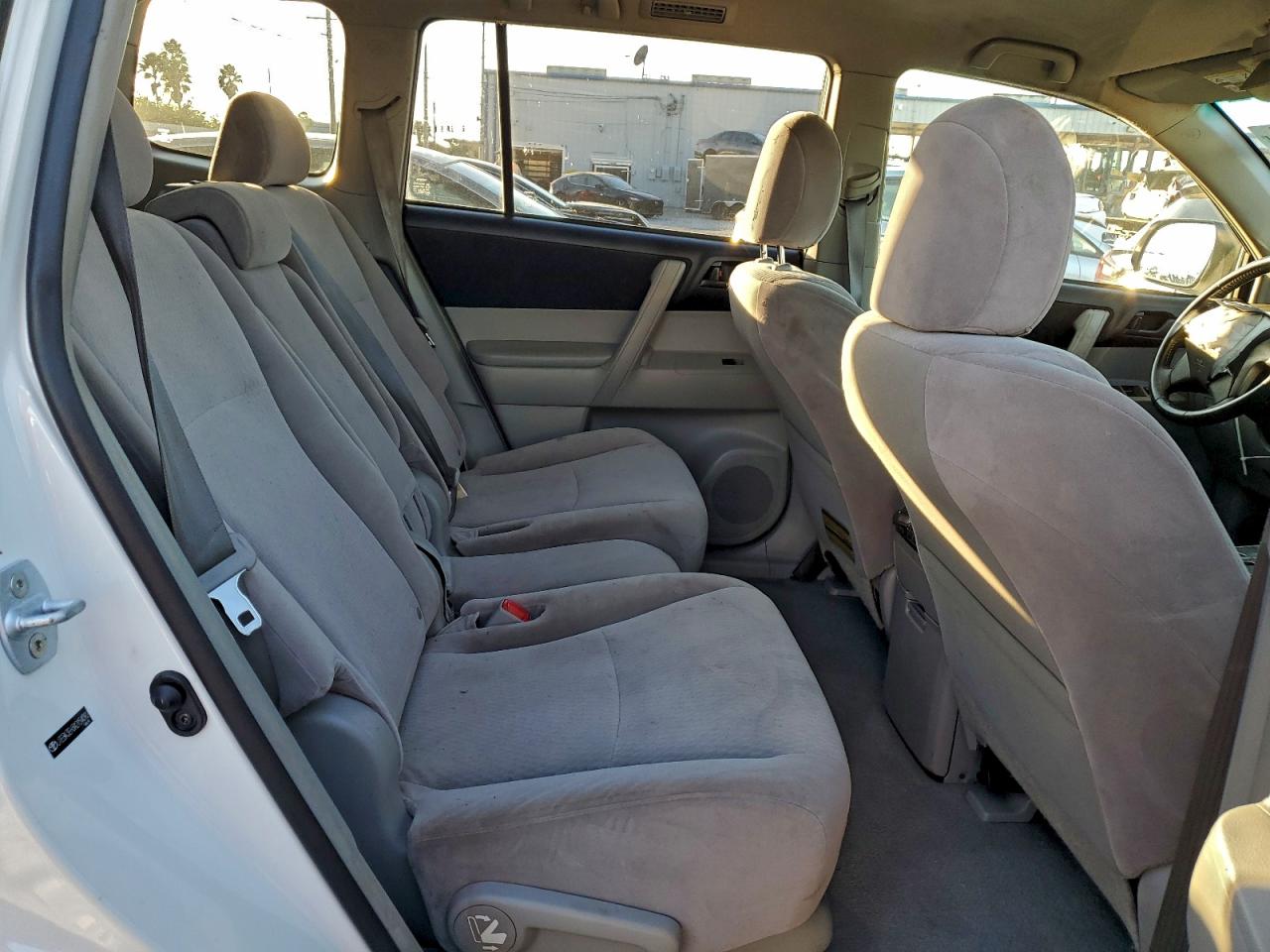 2010 TOYOTA HIGHLANDER photo 11