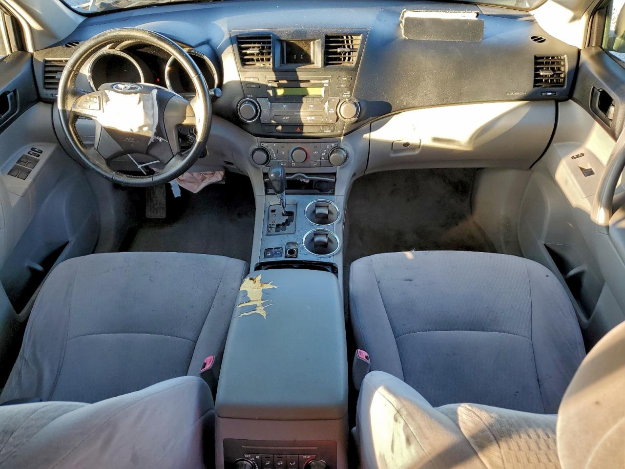 2010 TOYOTA HIGHLANDER photo 8