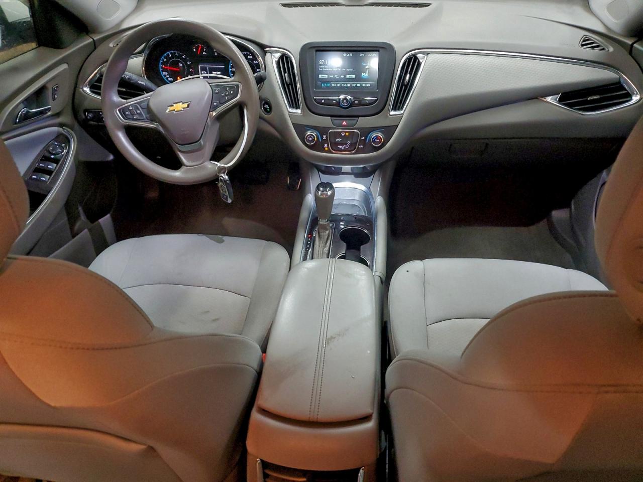 2018 CHEVROLET MALIBU LT photo 8