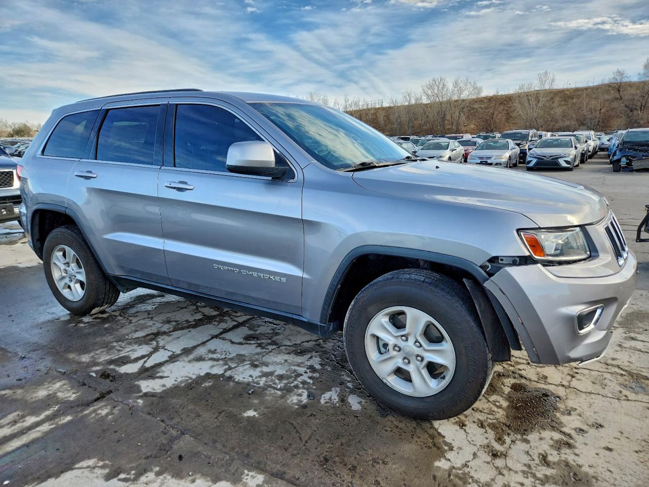 2014 JEEP GRAND CHEROKEE LAREDO photo 4