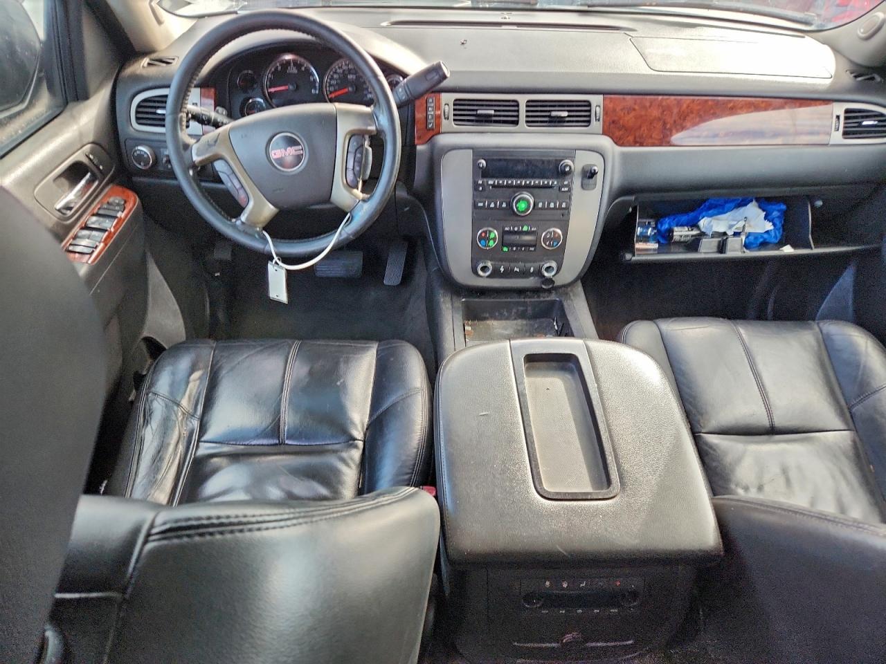 2013 GMC YUKON XL K1500 SLT photo 8