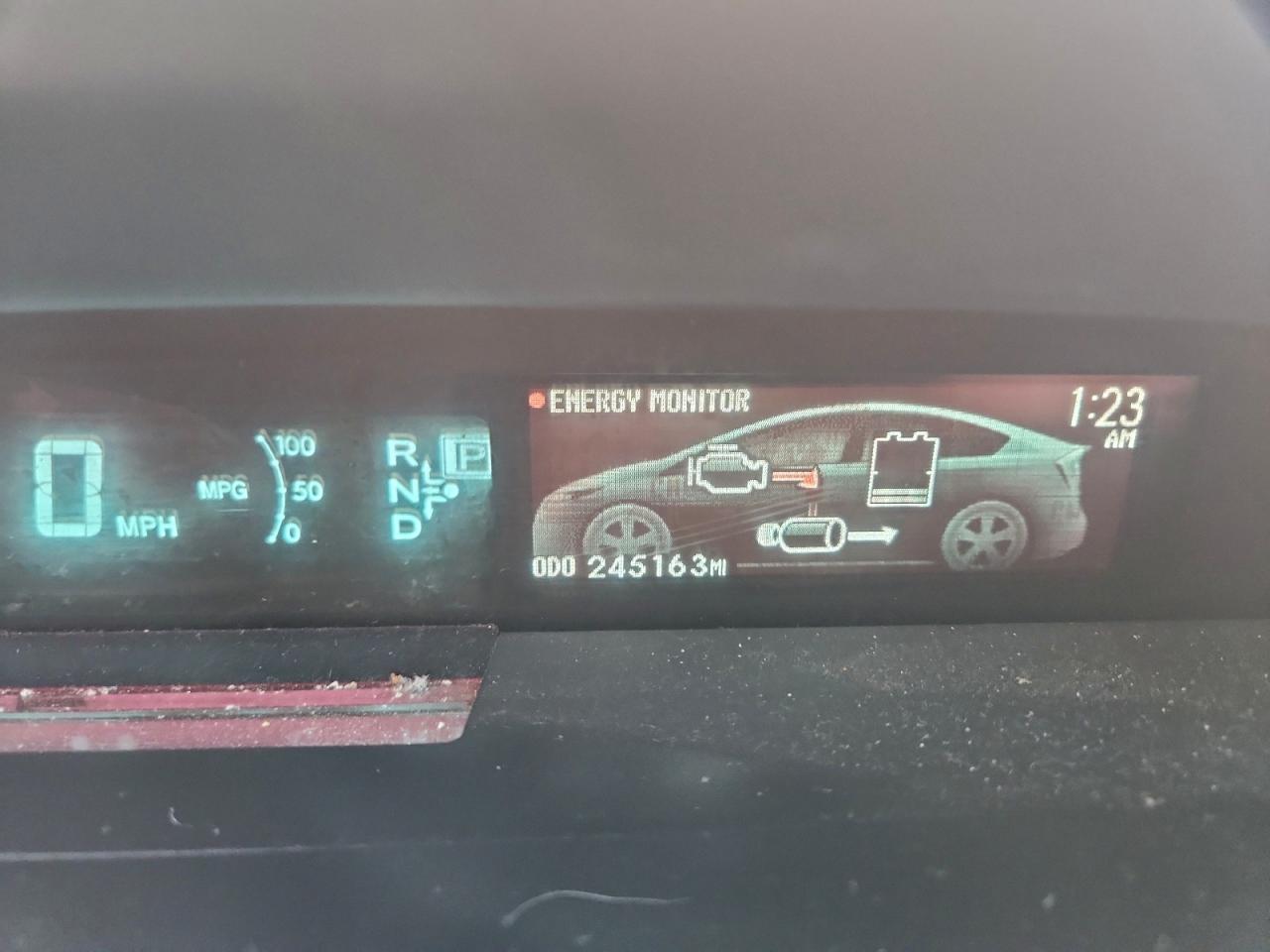 2014 TOYOTA PRIUS photo 9