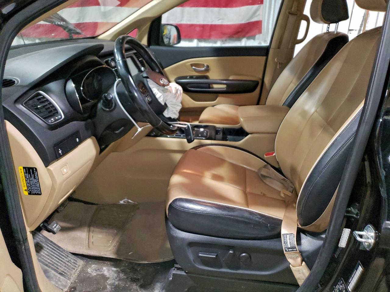2017 KIA SEDONA LX photo 7