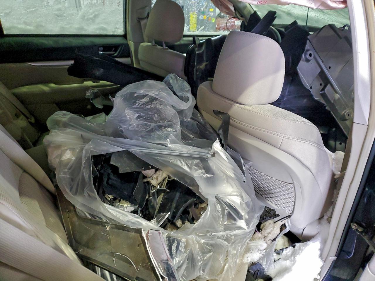 2014 SUBARU OUTBACK 2.5I photo 13