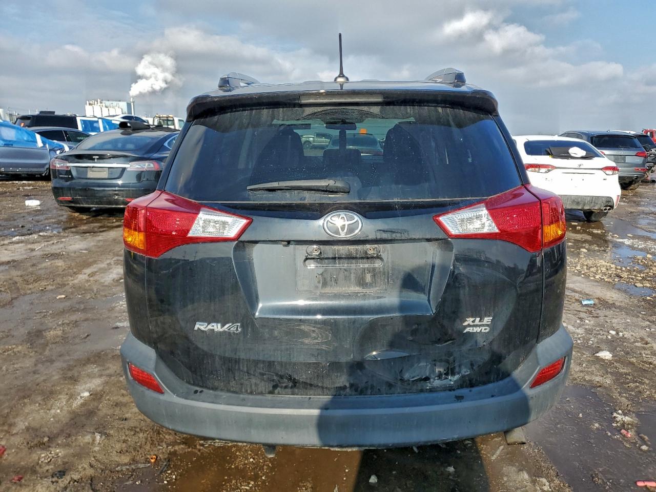 2015 TOYOTA RAV4 XLE photo 11