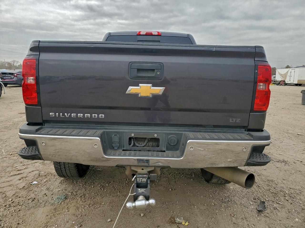 2016 CHEVROLET SILVERADO K2500 HEAVY DUTY LTZ photo 6