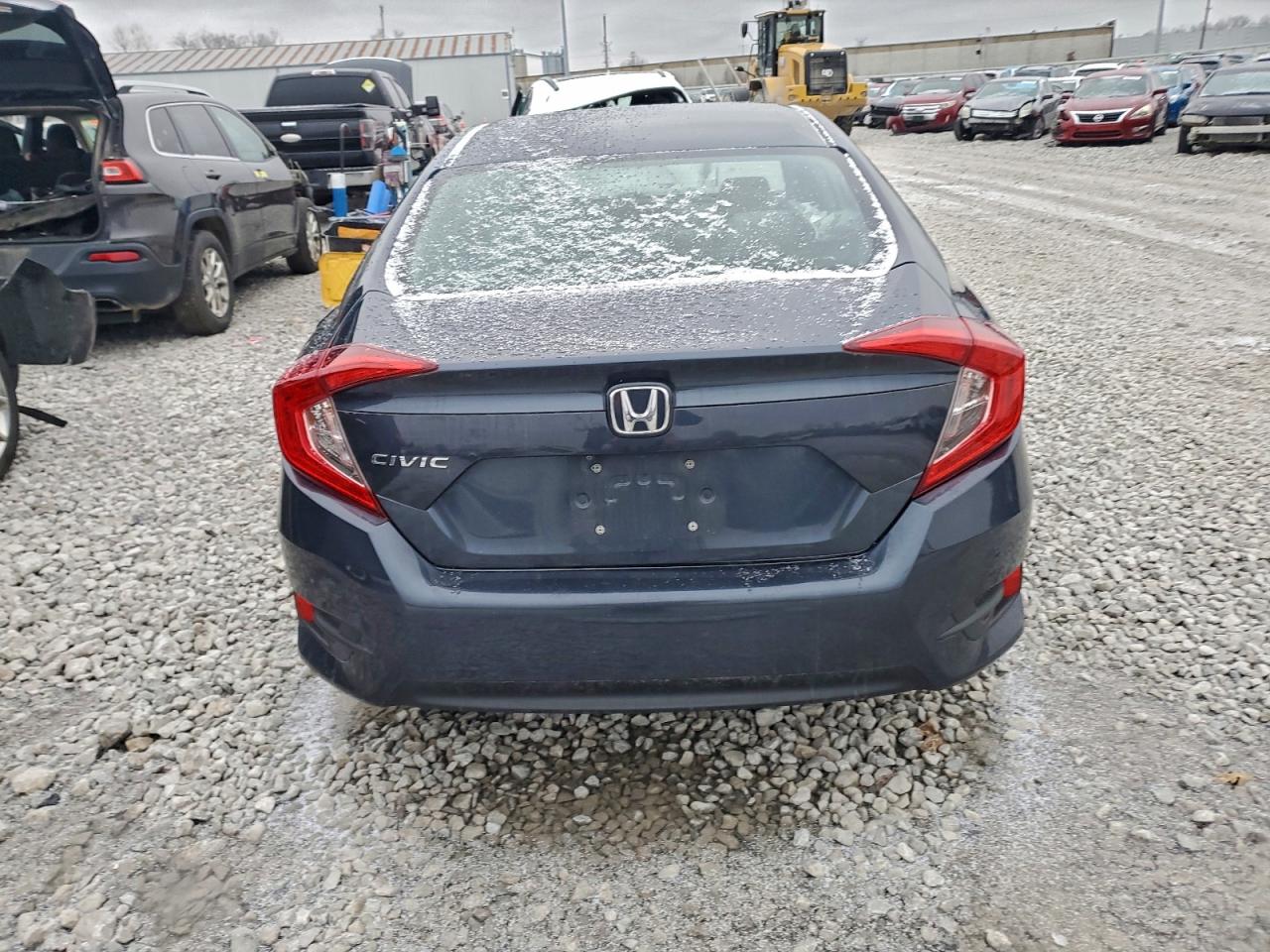 2017 HONDA CIVIC LX photo 11