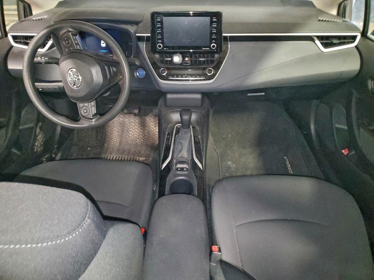 2022 TOYOTA COROLLA LE photo 8