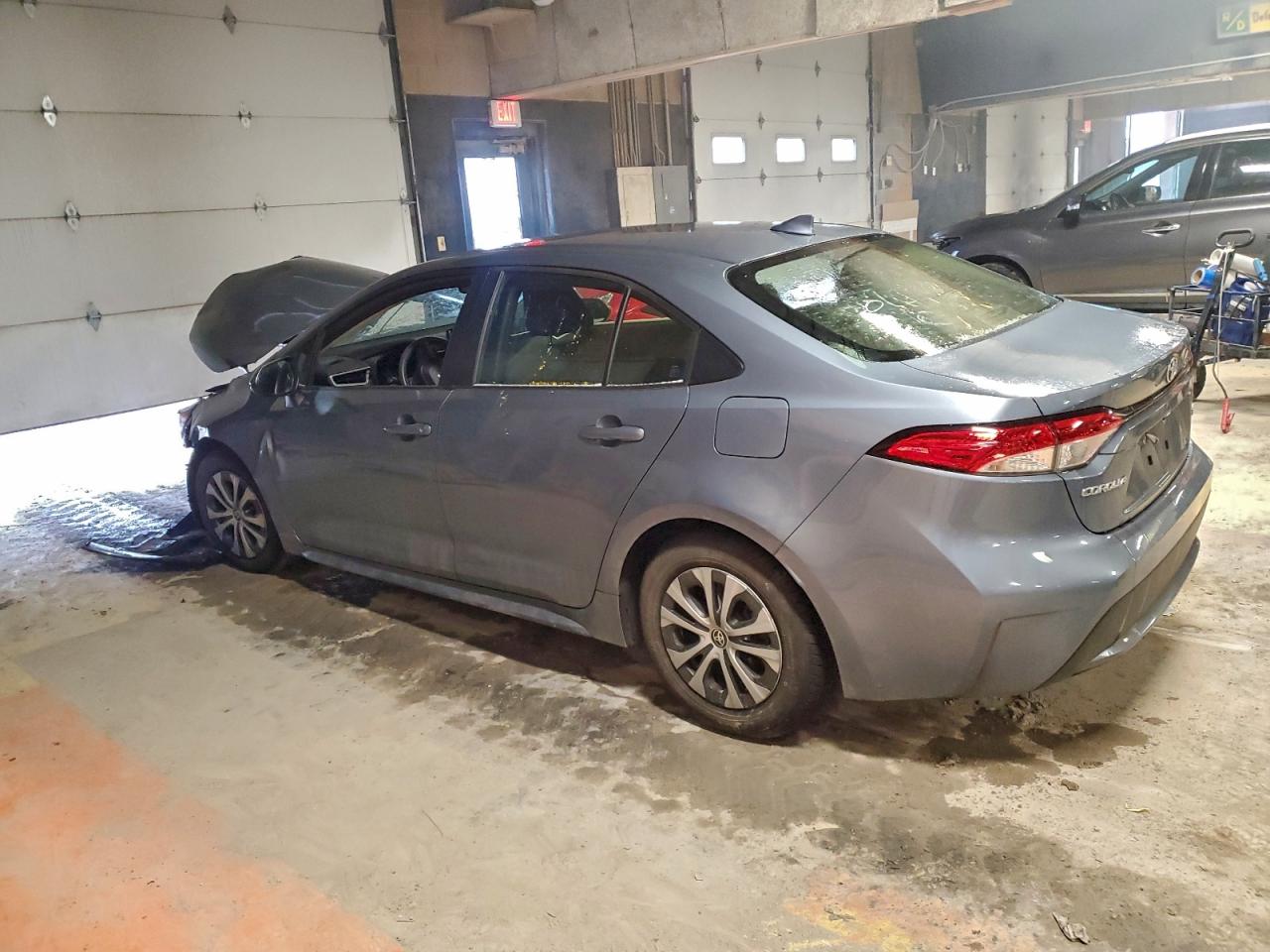 2022 TOYOTA COROLLA LE photo 2