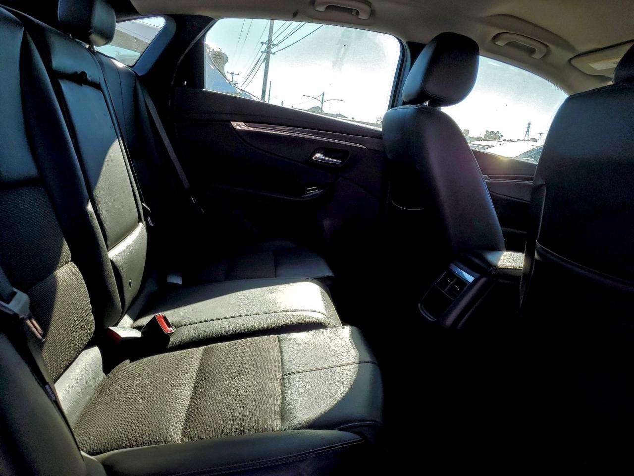 2015 CHEVROLET IMPALA LT photo 10