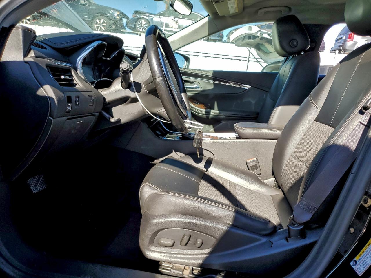2015 CHEVROLET IMPALA LT photo 7