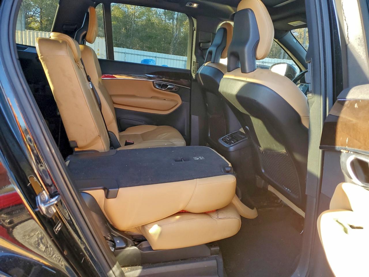 2016 VOLVO XC90 T6 photo 11