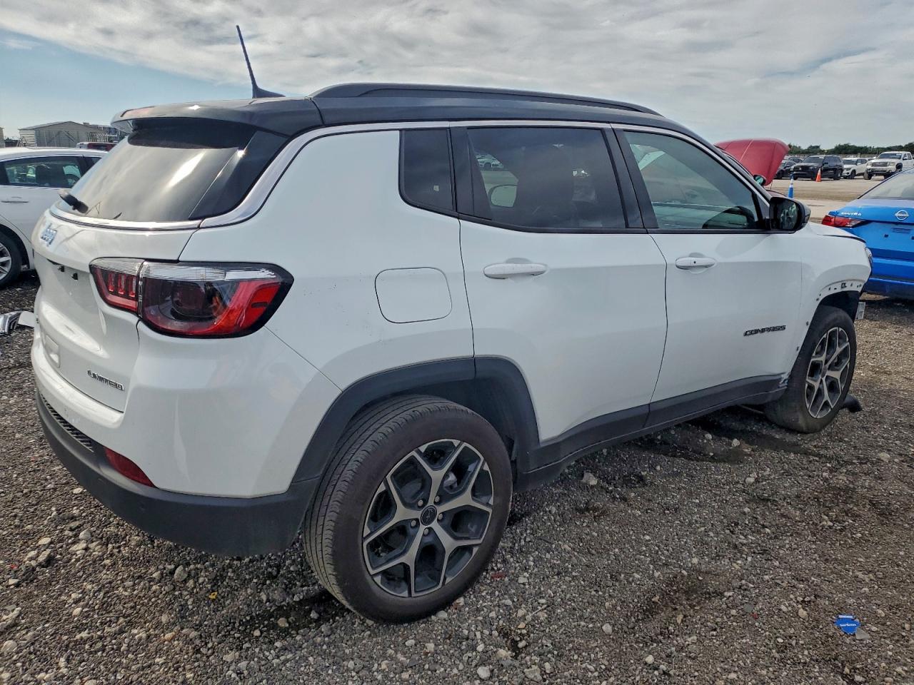 2025 JEEP COMPASS LIMITED photo 3